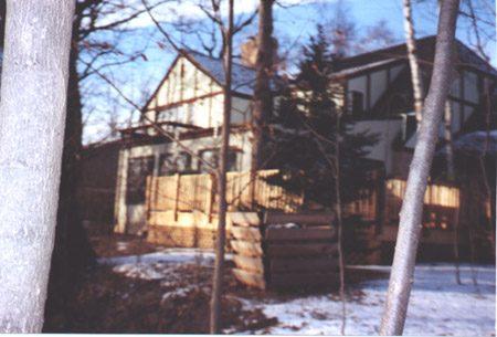 house.jpg (53902 bytes)
