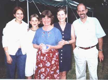 ingrid_fam1.jpg (49657 bytes)